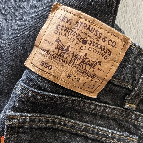 LEVIS 550 ORANGE TAB VINTAGE BLACK JEANS - Picture 4 of 5